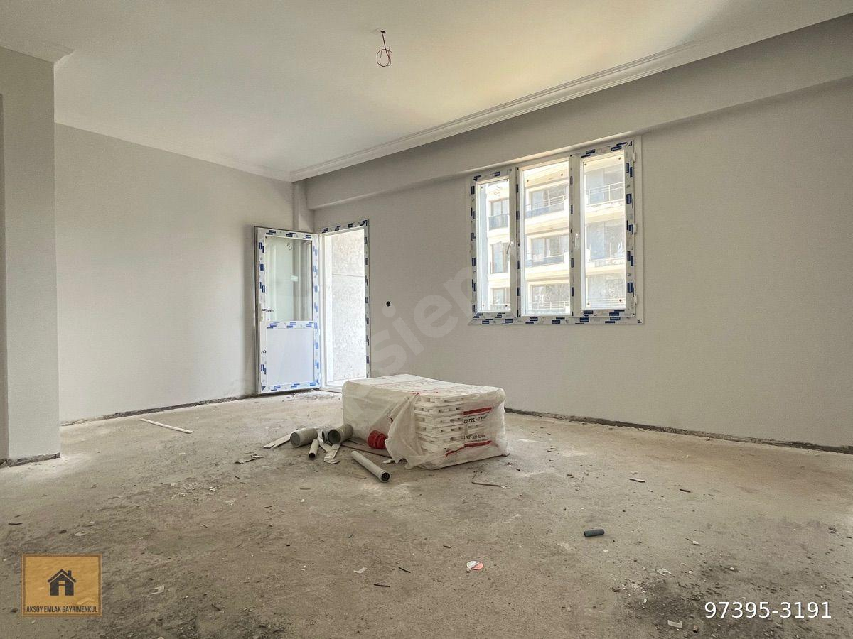 ÇEKMECE MAH SINAV KOLEJİ CİVARI SATILIK 3+1 125M2 3.KAT GÜNEY CEPHELİ YERDEN ISITMALI SIFIR ARAKAT