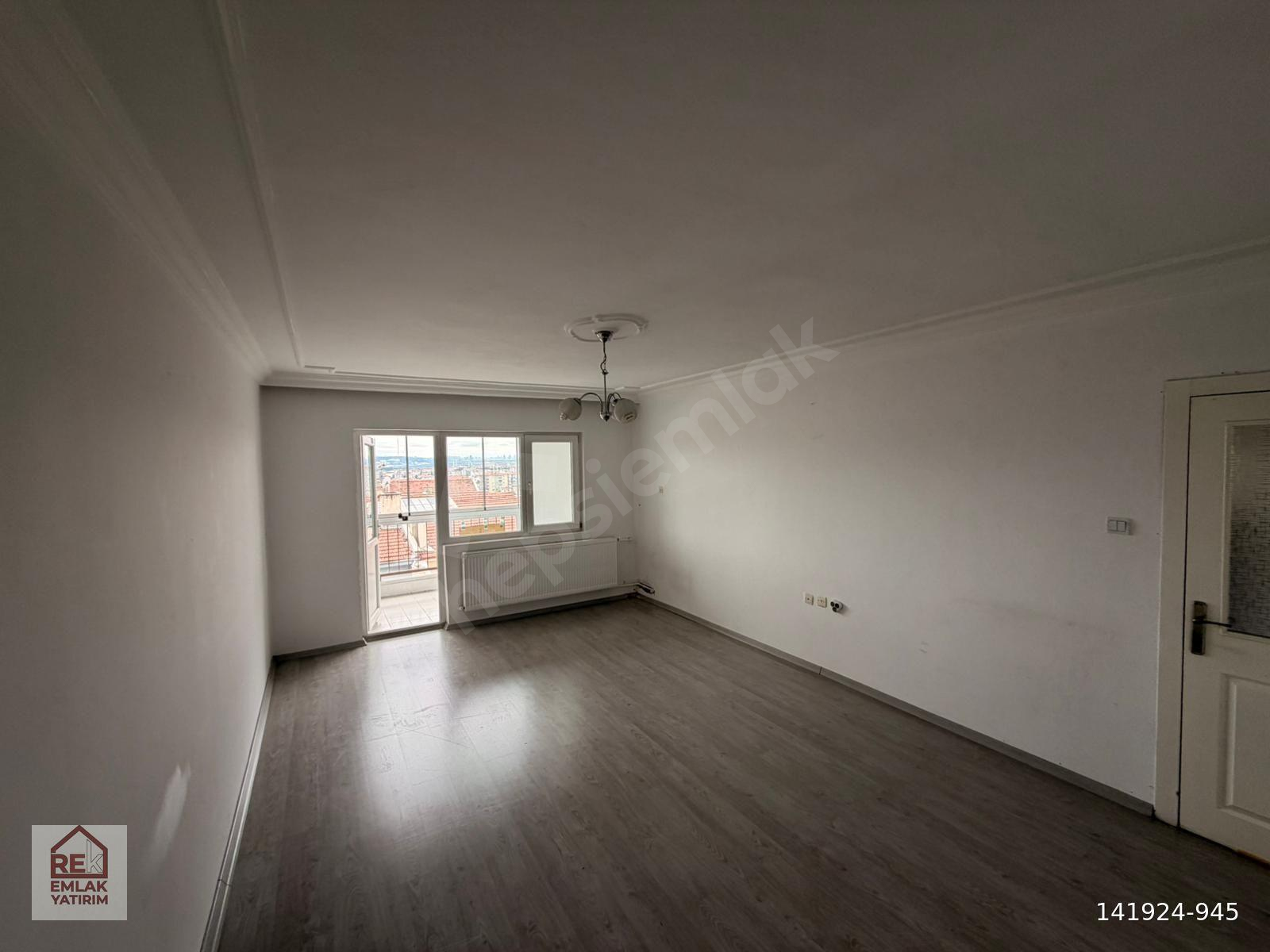 YENİMAHALLE EMİRGAN SOKAKTA 3+1 MANZARALI KİRALIK DAİRE