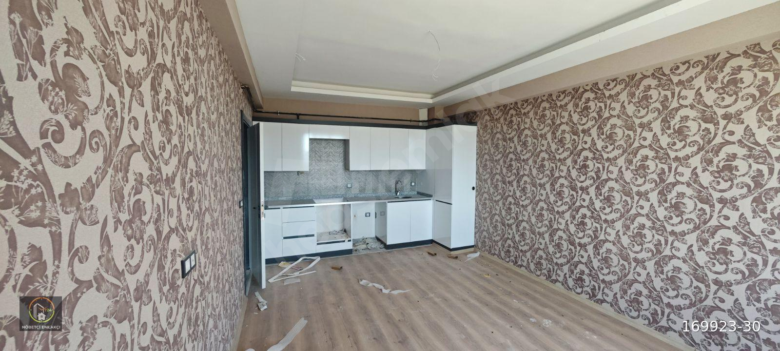 Doğukent Emine Göncü civarı 78 hat son duaragında satılı 2+1