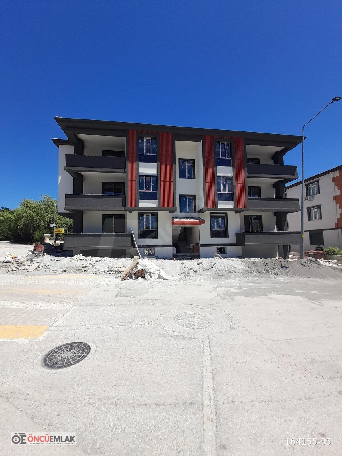 ÖNCÜ EMLAK'TAN BAŞBAĞLAR MAH SATILIK 3+1 GİRİŞ KAT DAİRE