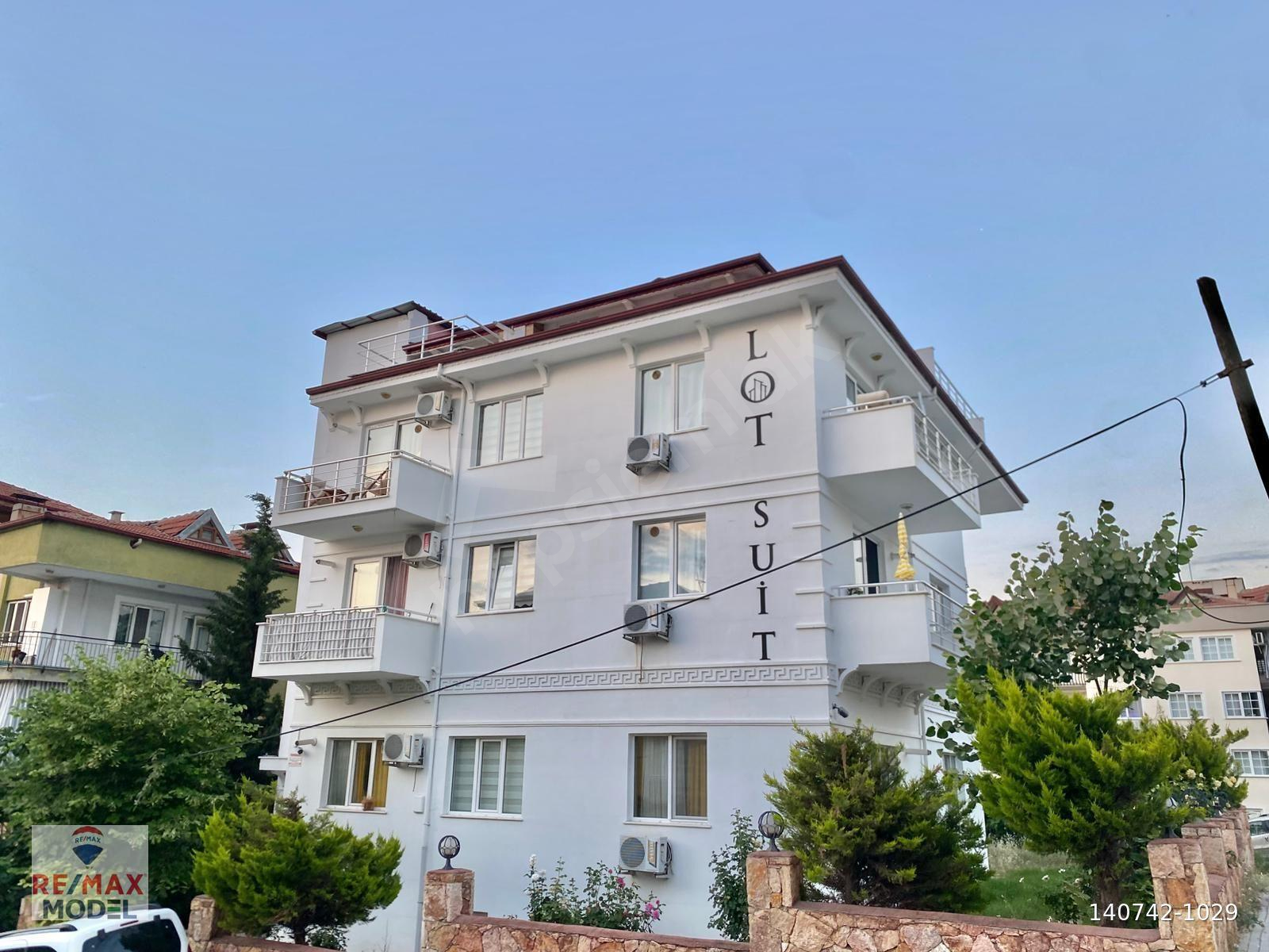 REMAX MODEL BAĞBAŞI ANA YOLA YAKIN 1+1 FULL EŞYALI SATILIK APART