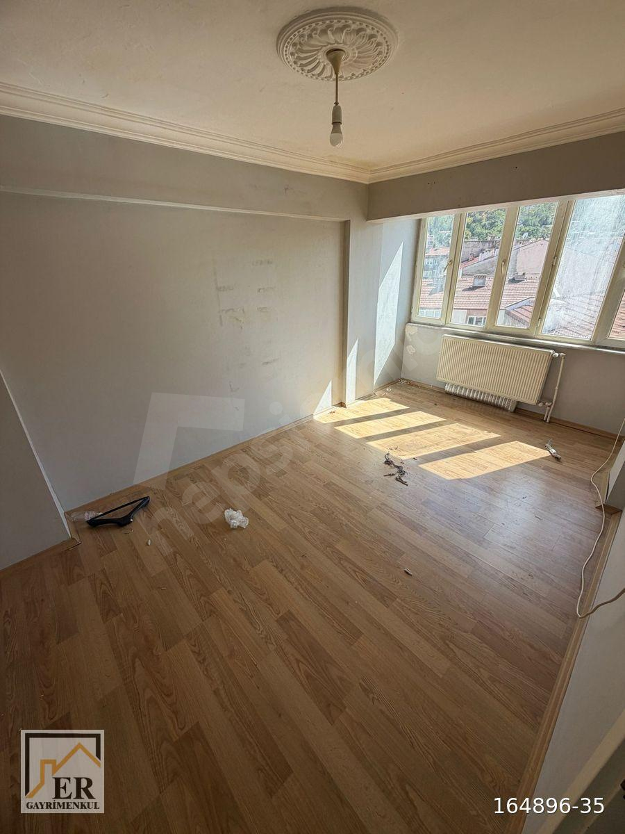 ER GAYRİMENKUL 'den Kiralık Merkezi konumda 3+1