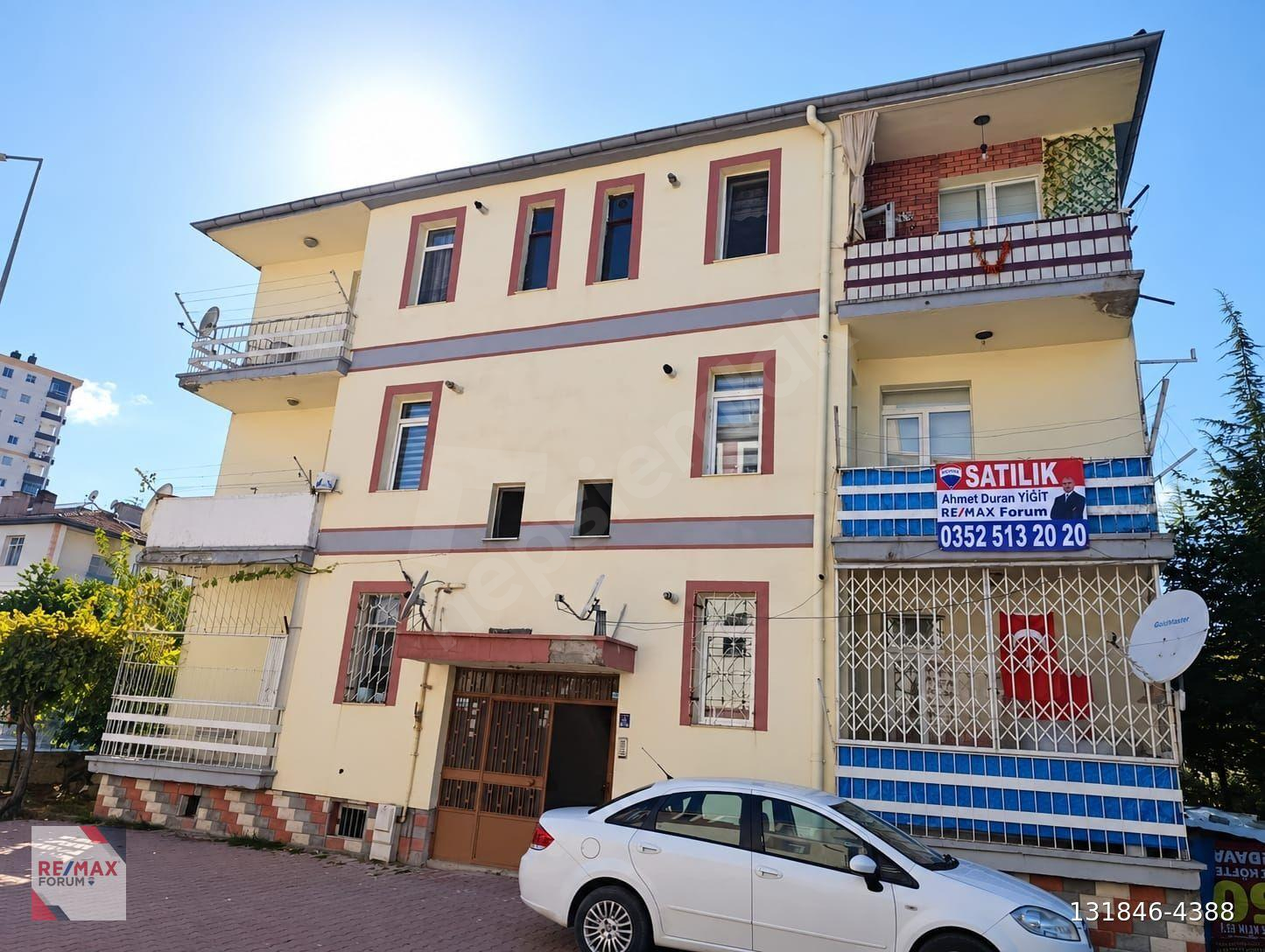 Turgutreis Mahallesinde Satılık 3+1 Daire