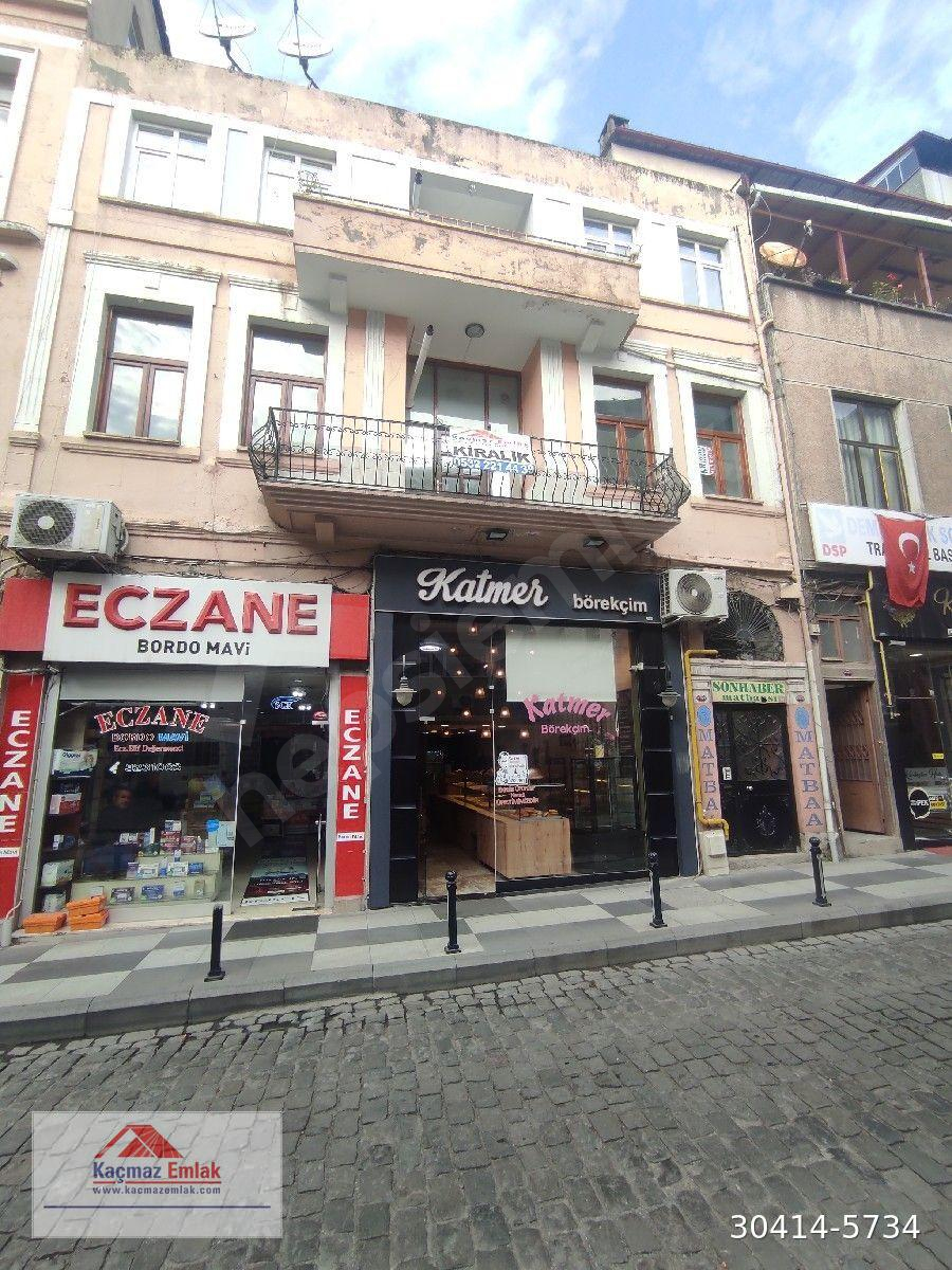TRABZON UZUN SOKAK ÜZERİNDE KİRALIK 150m2 3+1 DOĞALGAZLI DAİRE,