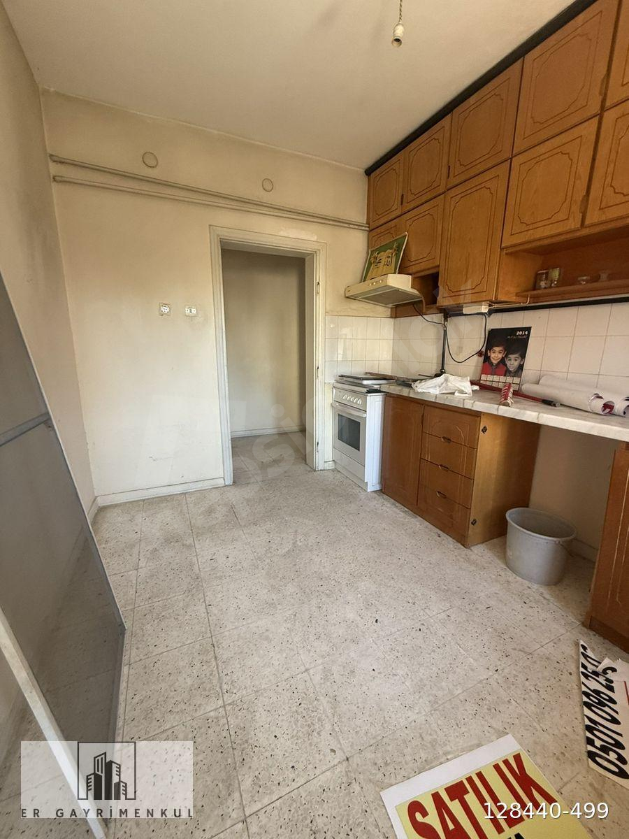 Er gayrimenkulden satılık 2 + 1 daire