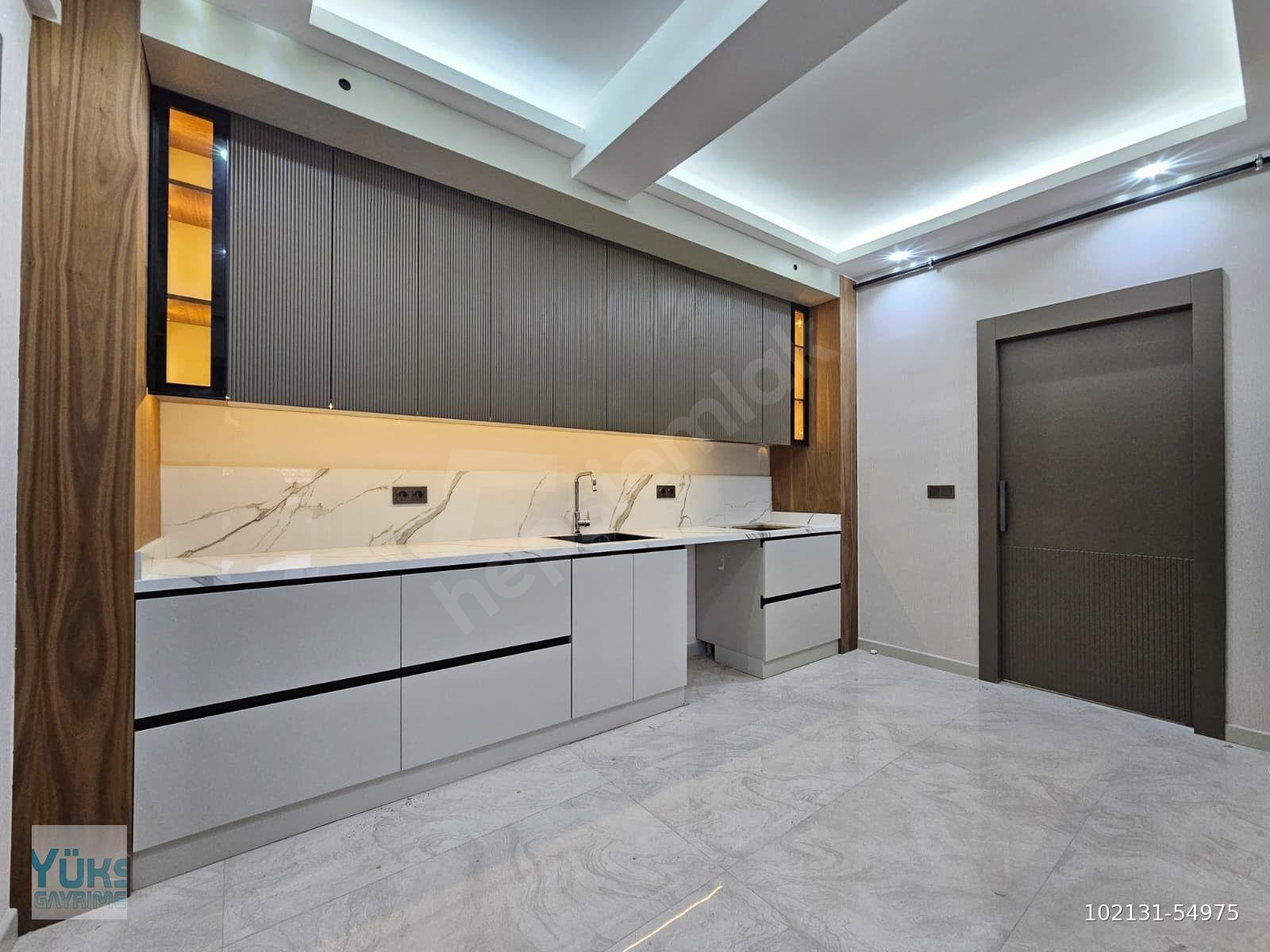 Denizli şemikler mahallesinde 3+1 150 m2 panjurlu satılık bahçe katı