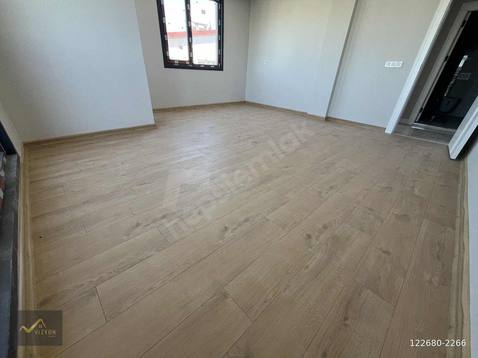 BAĞLARBAŞINDA ASANSÖRLÜ EBEVEYN BANYOLU SIFIR 3+1 125M² DAİRE