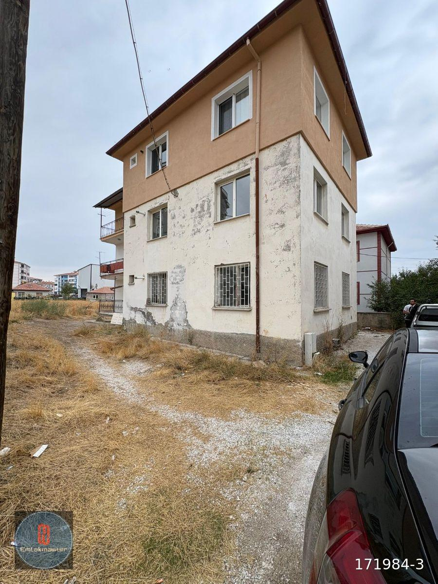 GÜLBAHÇE'de 2+1 ARA KAT KİRALIK DAİRE - 1132