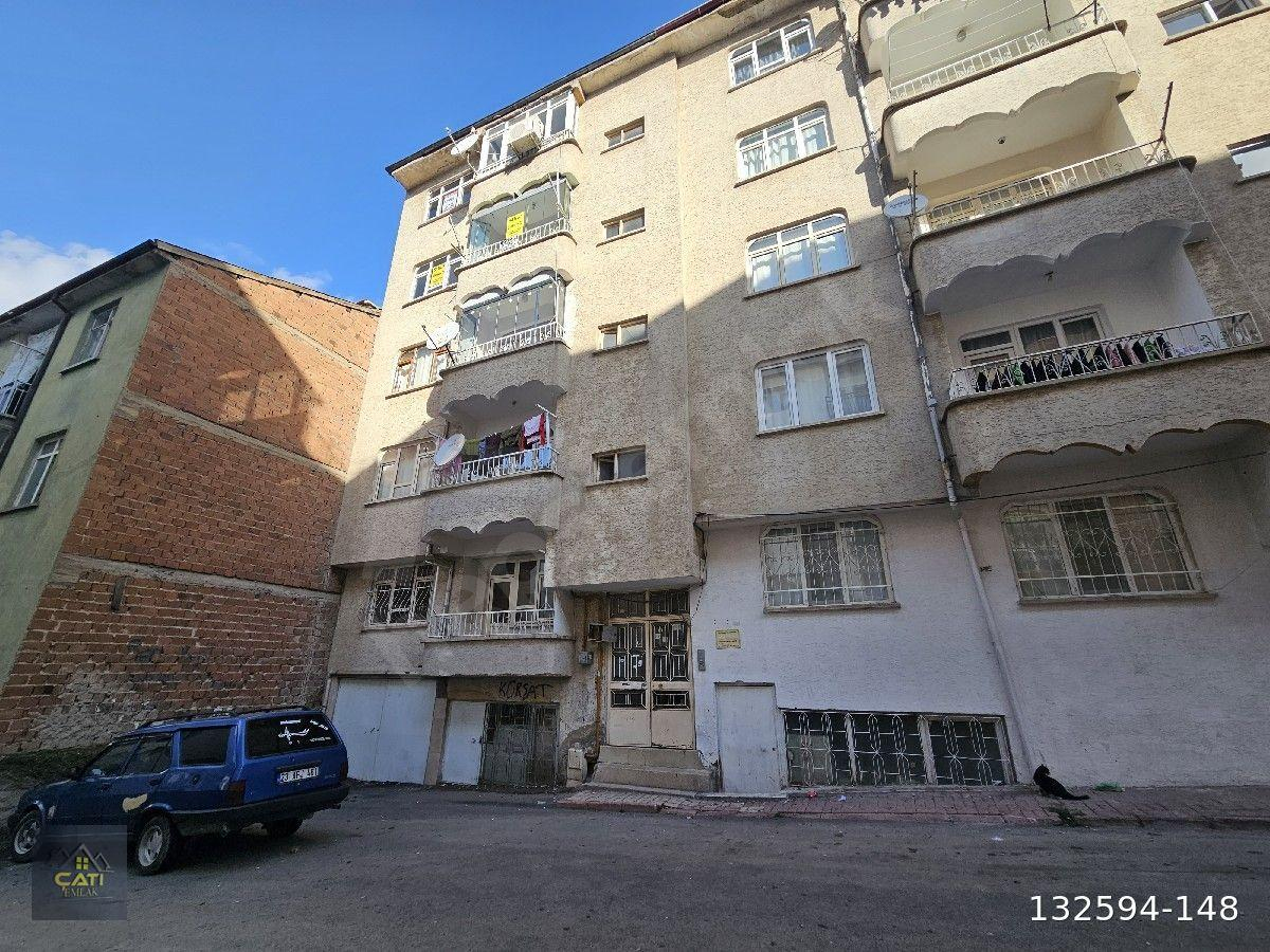 ÇATI EMLAKTAN KİRALIK DAİRE RIZAİYE MAHALLESİNDE