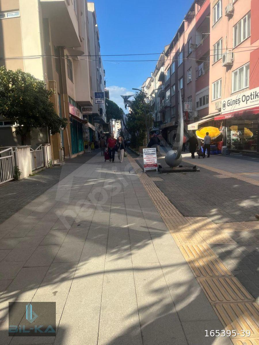 BİL-KA İNŞ. EMLAKTAN MERKEZİ KONUMDA SIFIR AYARINDA BAKIMLI 3+1 DAİRE
