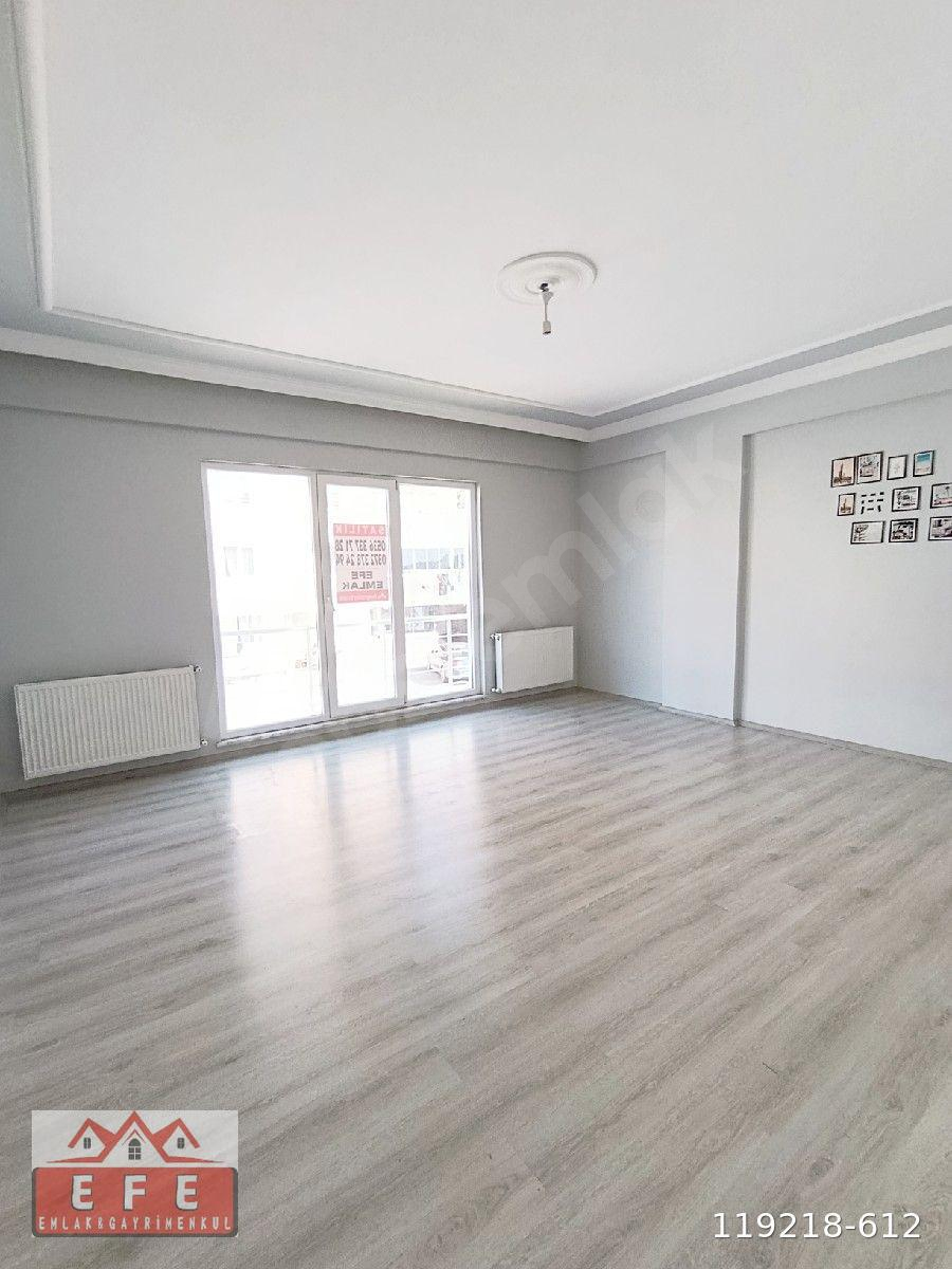 EFE EMLAKTAN SATILIK... YENİ YAPI 4.KAT 3+1 EBEVEYN BANYOLU YENİ YAPI ASANSÖRLÜ DAİRE.