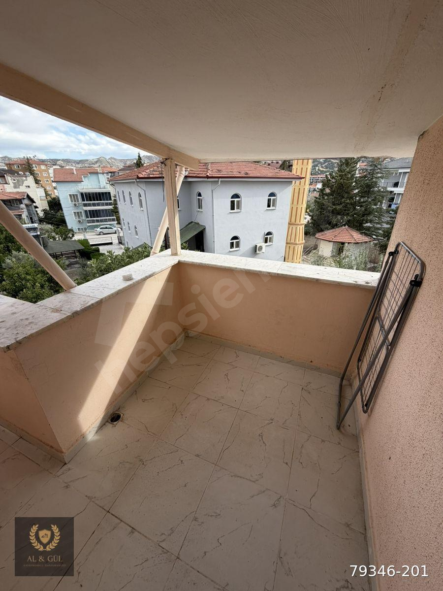 EMEK MAHALLESİNDE HERŞEY DAHİL BALKONLU 2+0 APART DAİRE