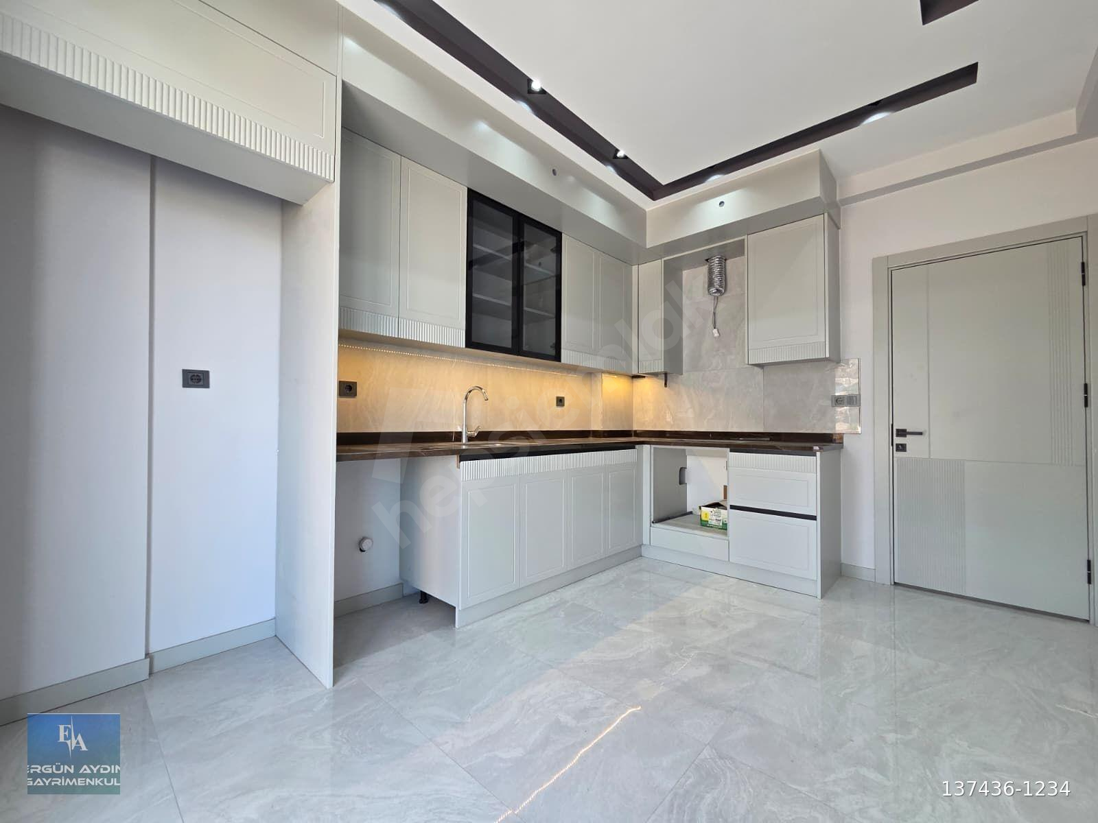 ERGÜN AYDINDAN ŞEMİKLERDE 3+1 GİYİNME ODALI O.PANJULRU LÜX DAİRE