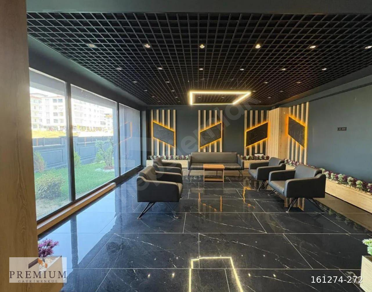 GLORİA REZİDANS'TAN HAVUZ CEPHELİ 1+1 KİRALIK DAİRE