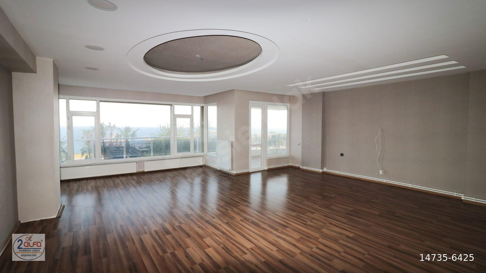 FENER’DE KAPICILI – HAVUZLU SİTEDE KALORİFERLİ- FULL DENİZ MANZARALI 5+1 DAİRE