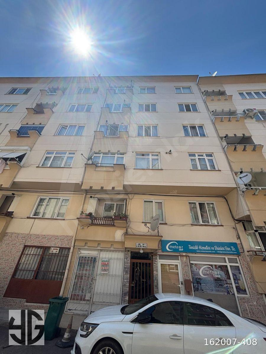 ALTIPARMAK GÜL APARTMANI'NDA GENİŞ,FERAH,BAKIMLI KİRALIK DAİRE!
