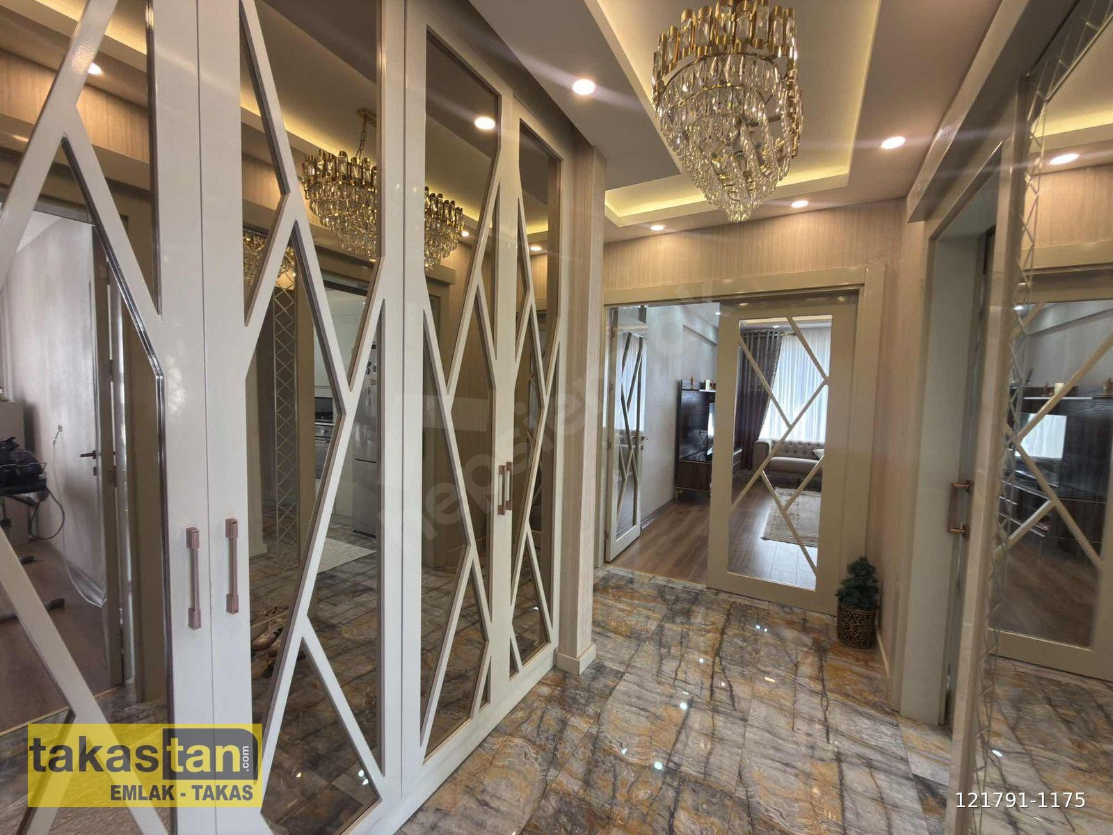 FISTIKLIK MERKEZİ KONUMLU 4+1 LÜX DAİRE