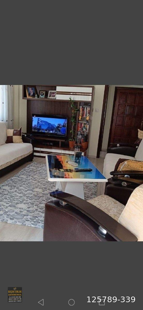 Fatih mahallesinde satılık 3+1 135 metre kare site içerisinde daire