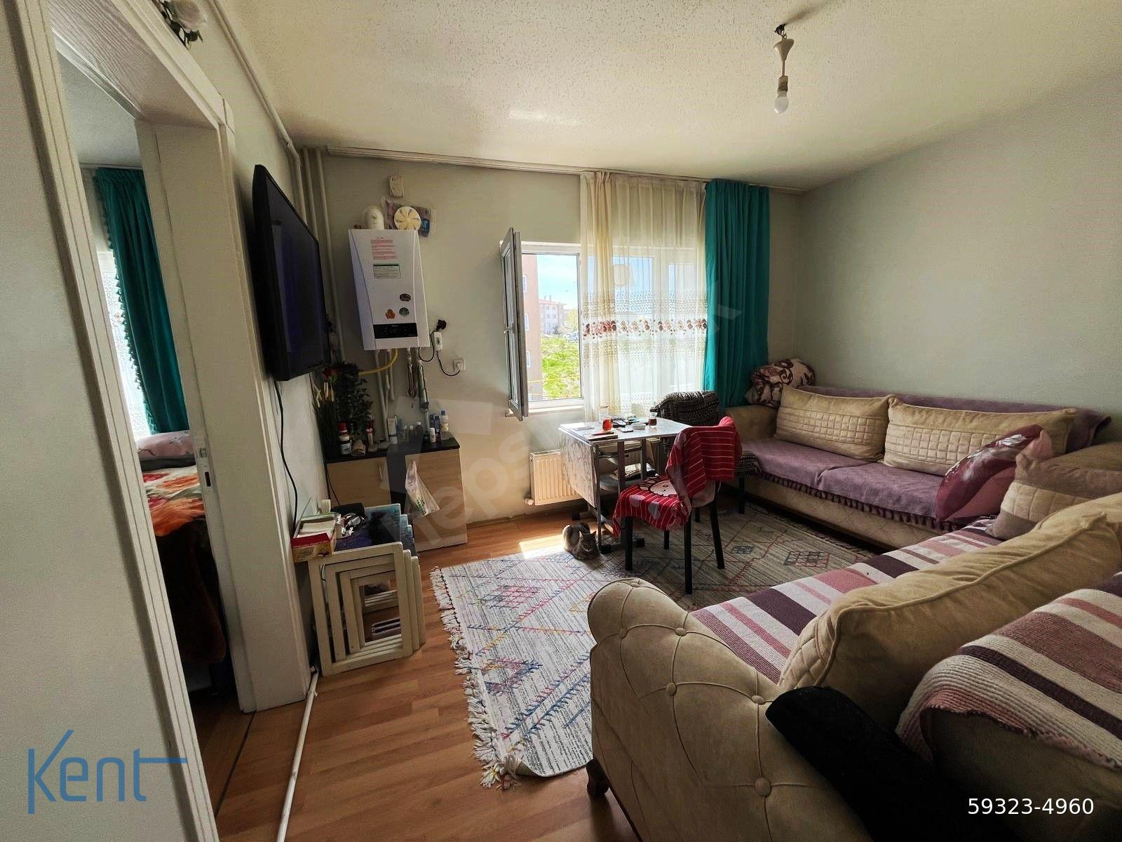 KENT'TEN JANDARMA YAKINI KATTA ÖN CEPHE YAPILI 1+1 SATILIK DAİRE