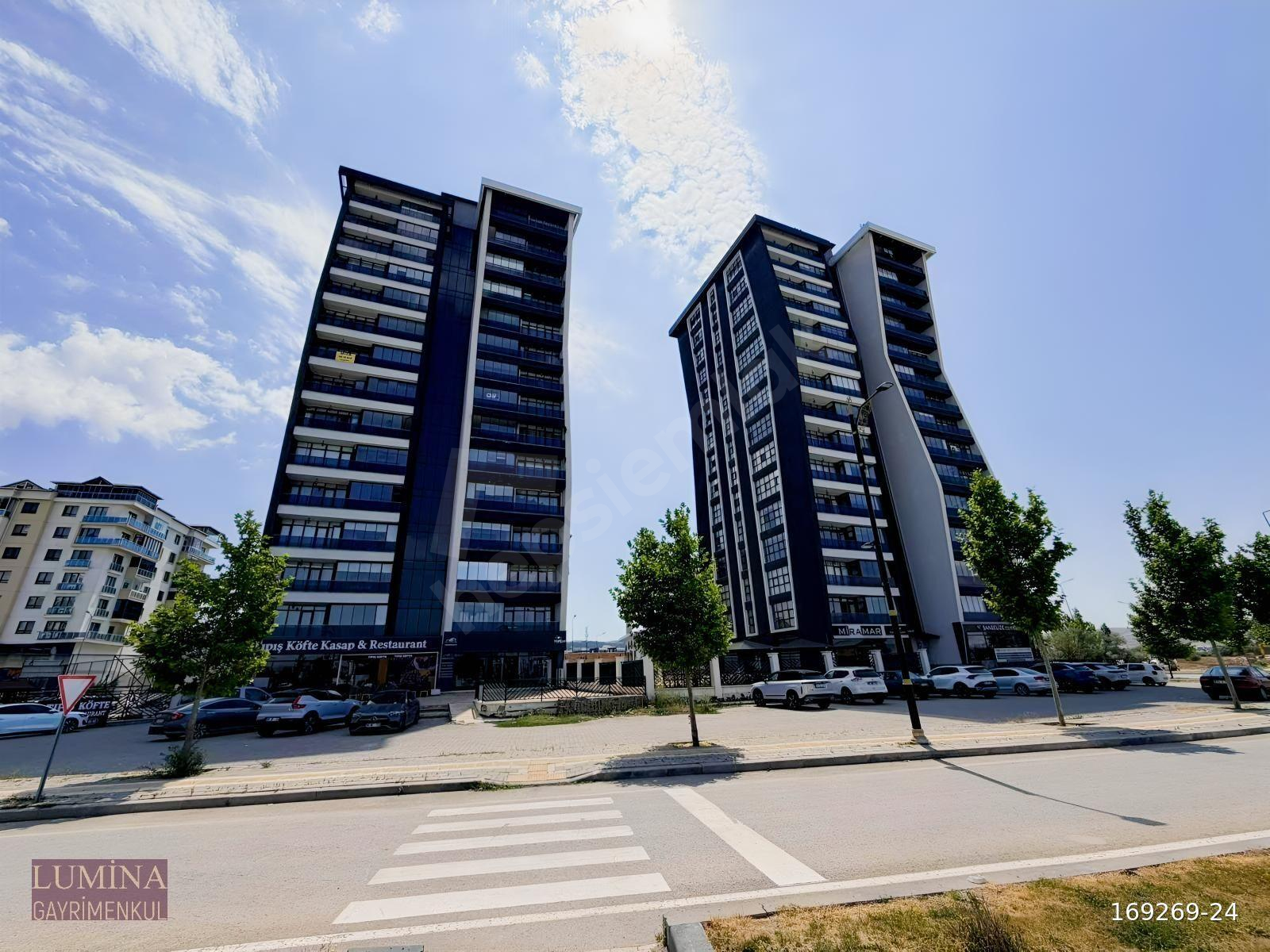 LUMİNA'DAN EĞRİKÖPRÜ TURANOĞLU TWINS'TE MODERN VE MANZARALI 4+1