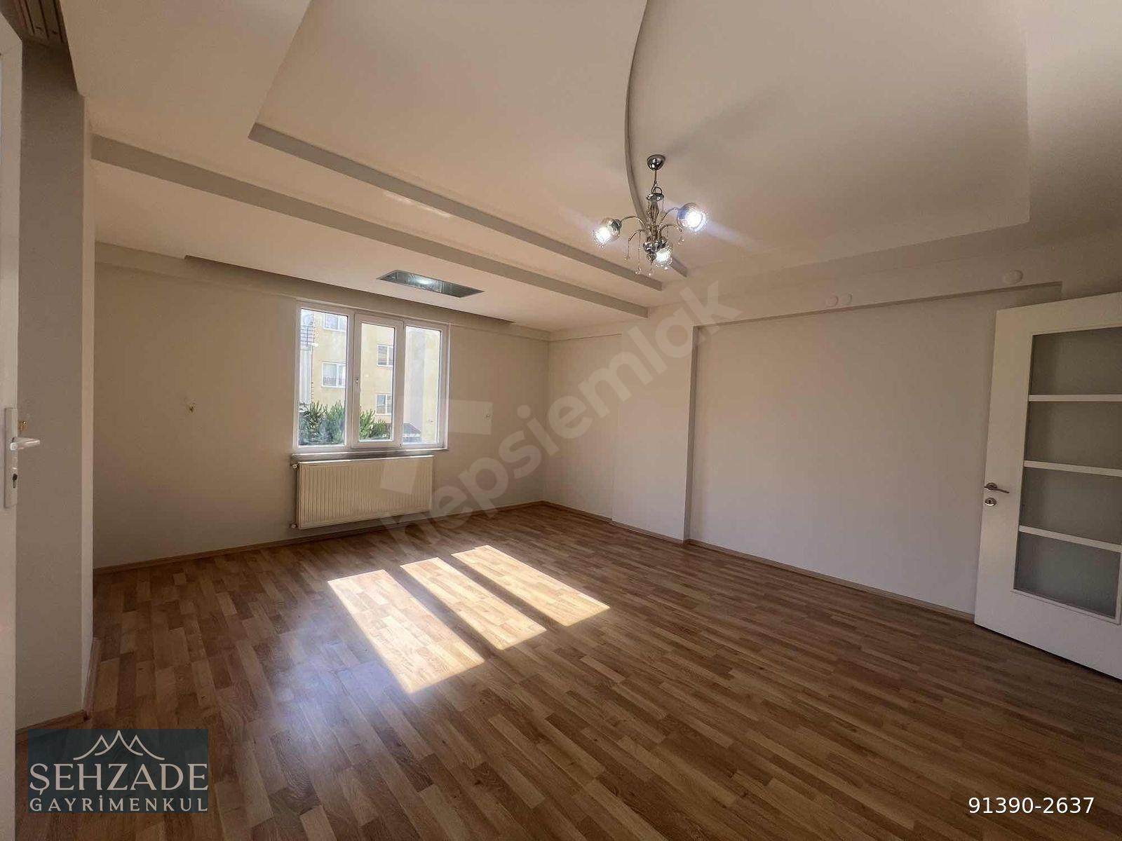 ŞEHZADE'DEN ADALET'TE 3+1 TEMİZ KULLANIŞLI SATILIK DAİRE