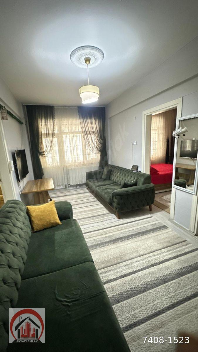 AKYAZI EMLAK’TAN YENİ CAMİ ADA CADDESİNDE SATILIK DAİRE
