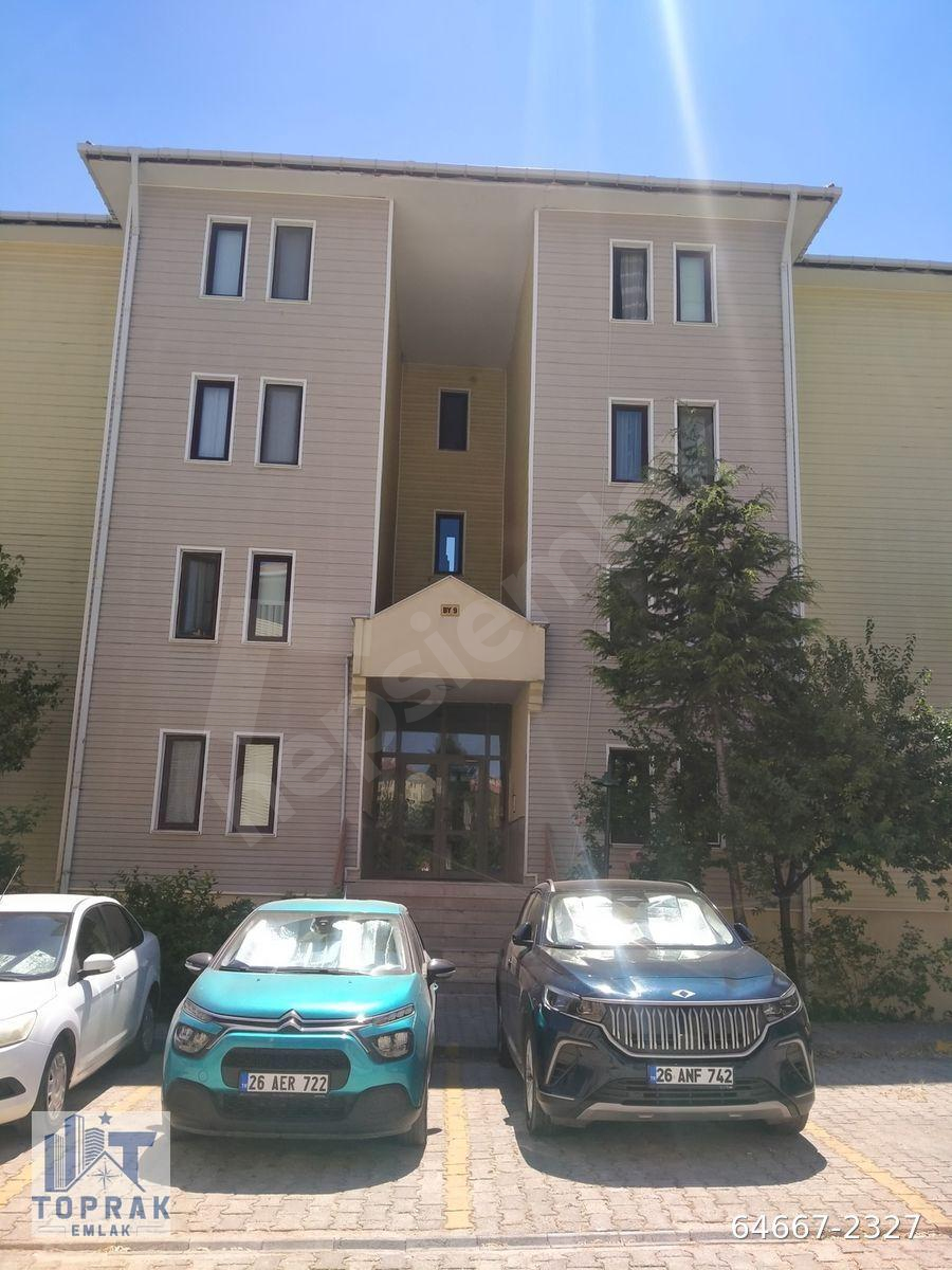 TOPRAK EMLAKTAN YAŞAMKENT MH BAKIMLI SATILIK 3+1
