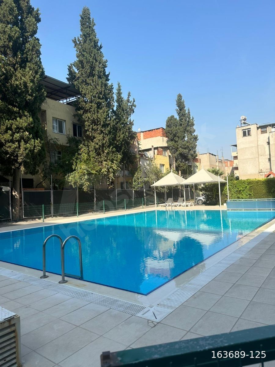 BORNOVA YEŞİLOVADA SİTE İÇERİSİNDE KİRALIK 3+1 DAİRE