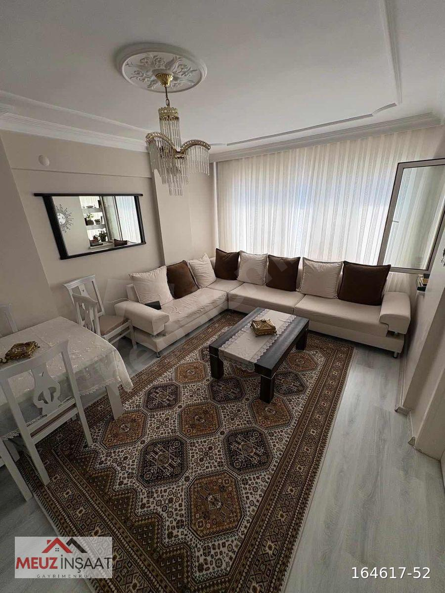 Kıbrıs Şehitler Cadde Üzeri 120m² Geniş 2+1 Fırsat Daire
