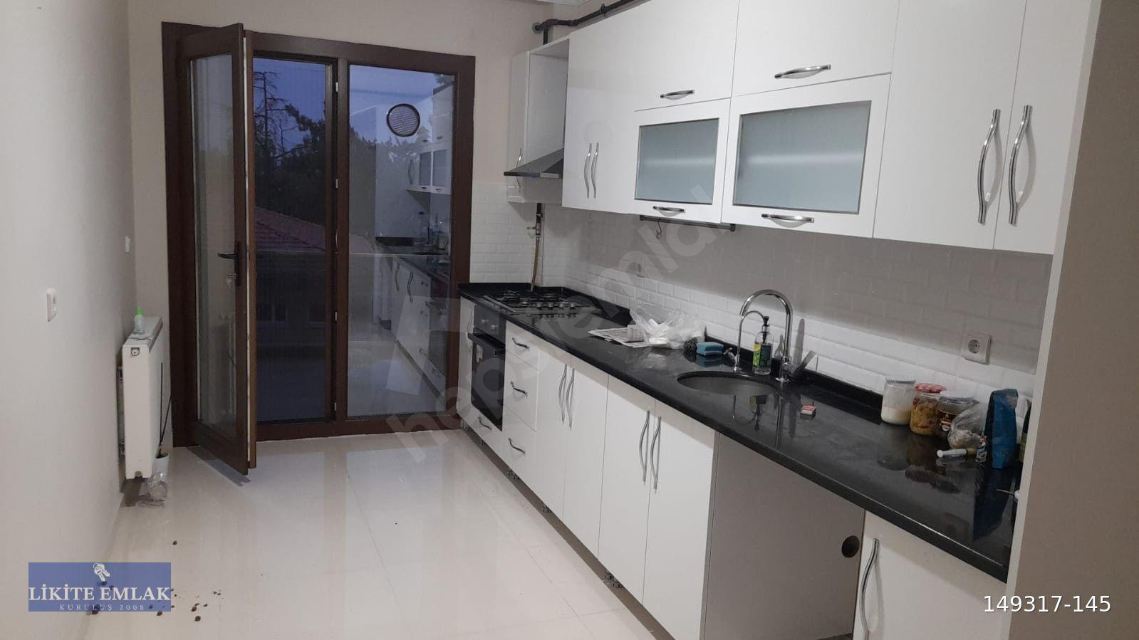 Likite Emlak'tan Subaşı Merkezde 3+1 100 m2 içi yapılı Satılık