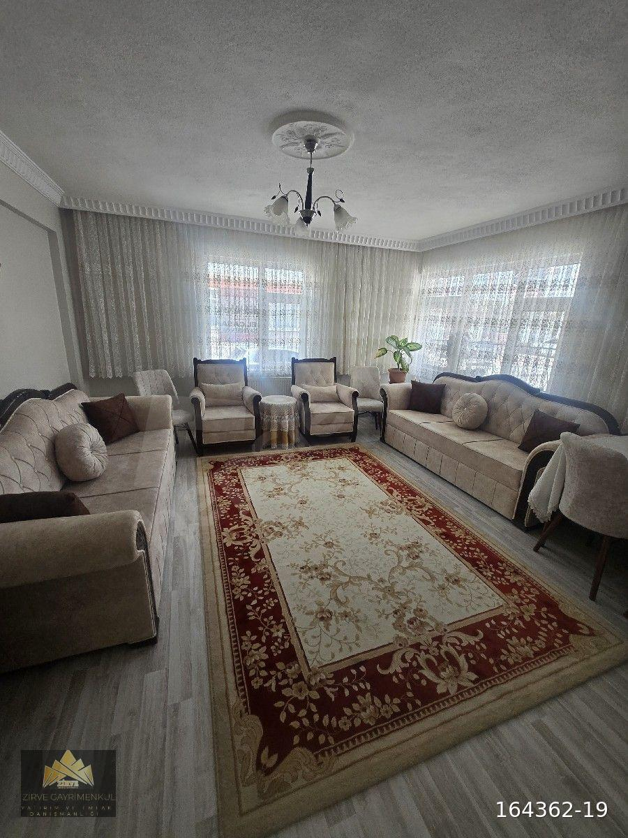 ZİRVE GAYRİMENKUL'DEN KURTULUŞ MAHALLESİNDE 3+1SATILIK DAİRE 📌