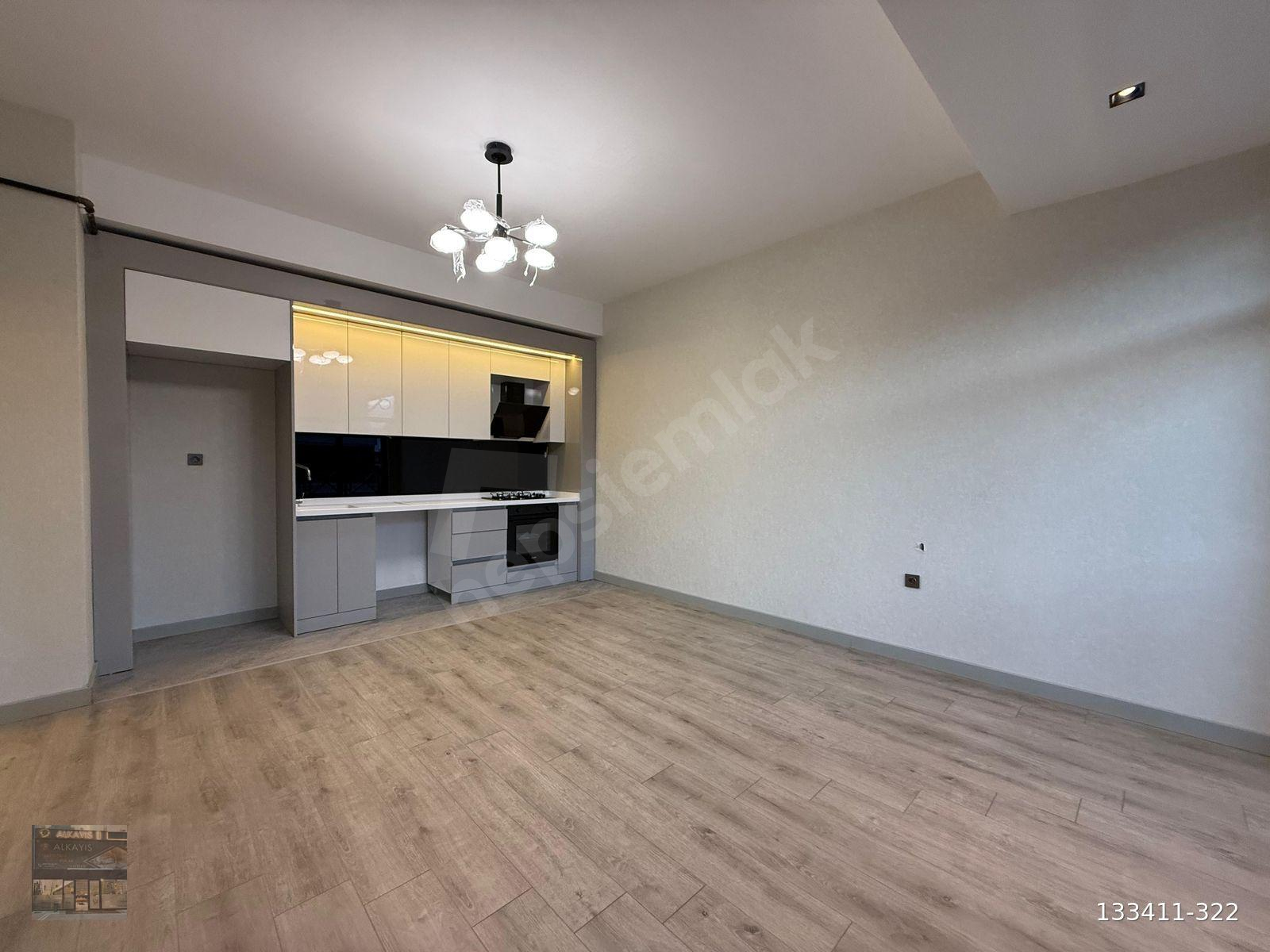 PURSAKLAR MERKEZ'DE SIFIR A. MUTFAKLI 1+1 Y. ISITMA LÜXX DAİRE !
