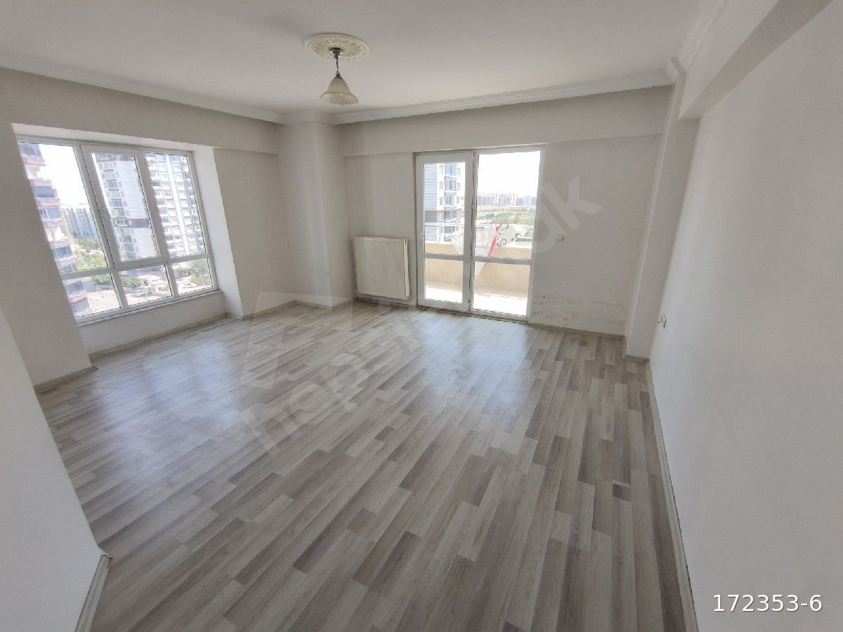 🏡 AKKENT TRAMVAY DURAĞINDA SATILIK 3+1 DAİRE