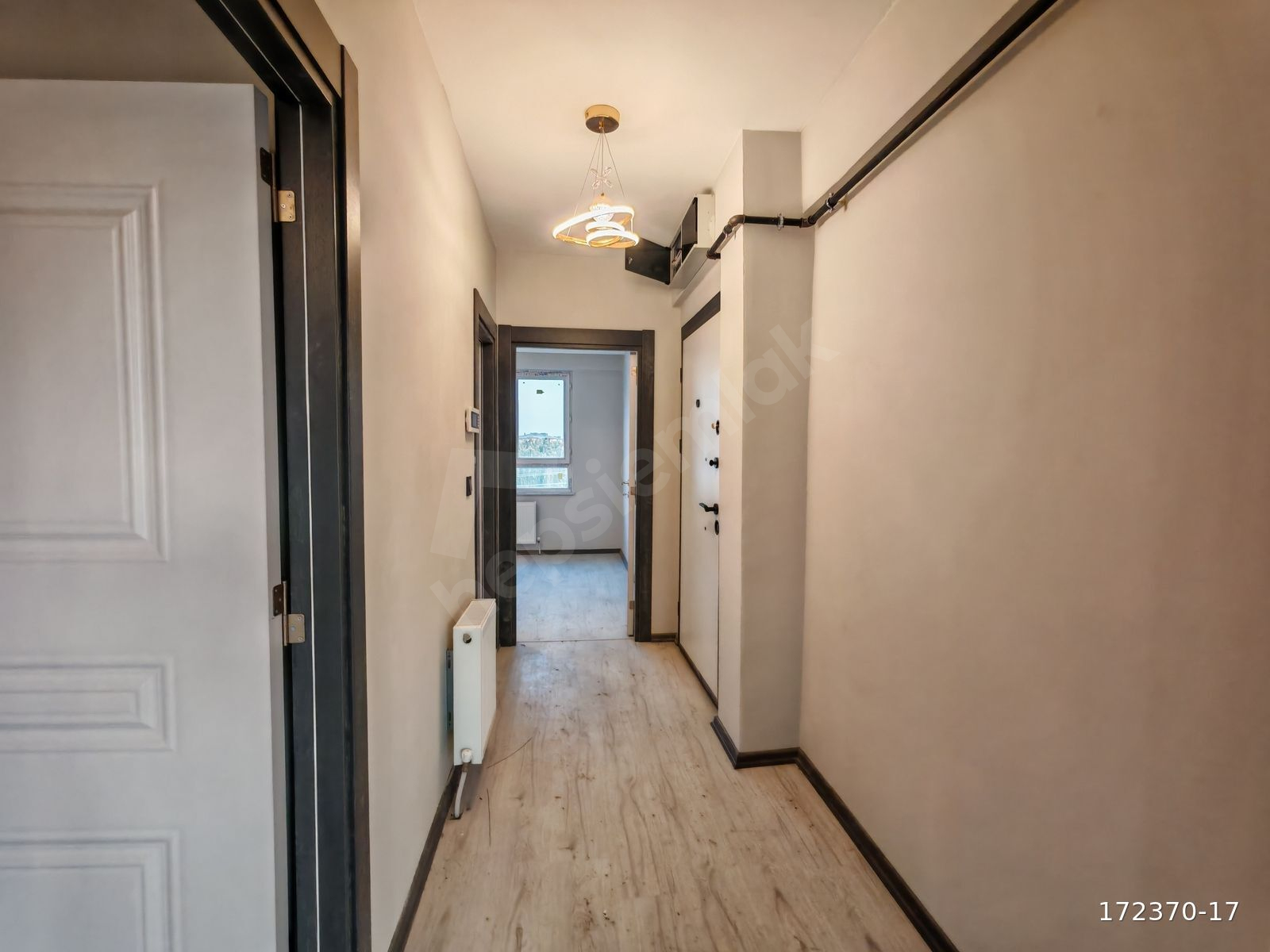 71 EVLER MAH. ARAK KAT HEM YATIRIMLIK HEM OTURUMLUK 2+0 DAİRE