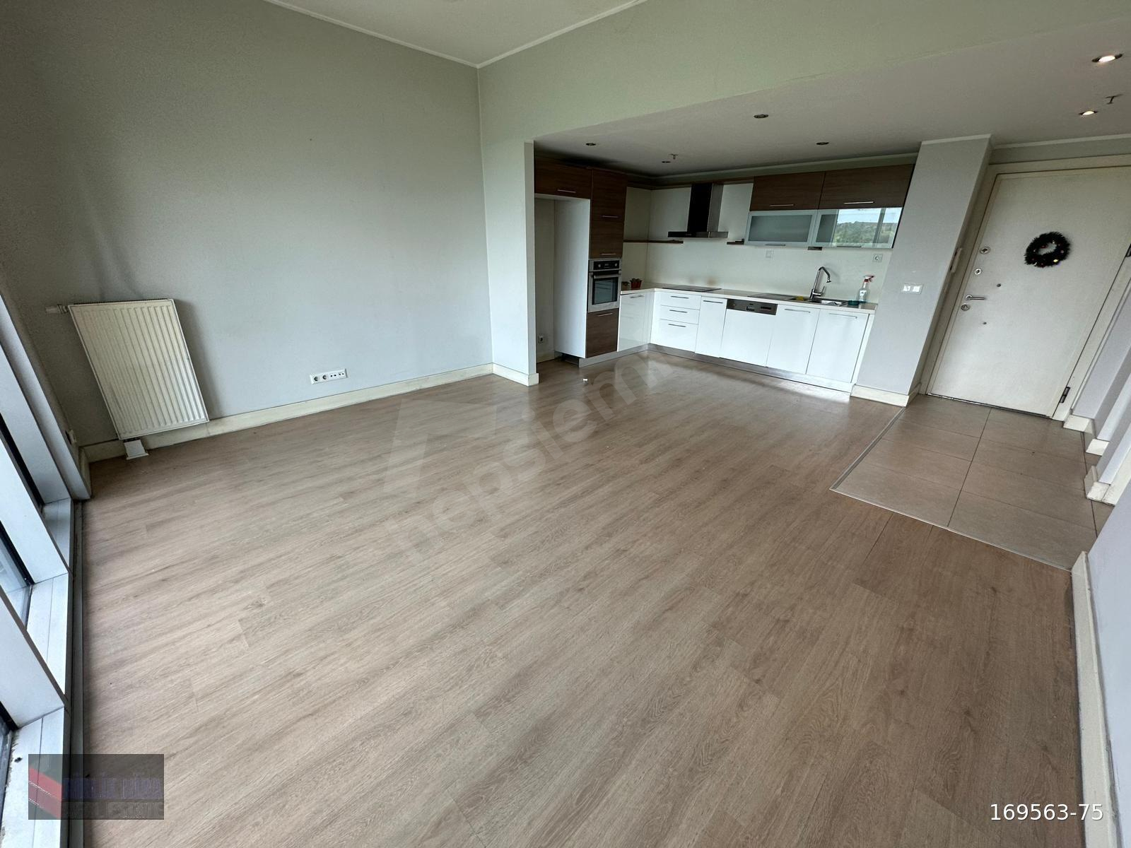 BATIŞEHİR HİRA'DAN SATILIK 2+1 AÇIK MUTFAK SAKİN BLOKTA DAİRE