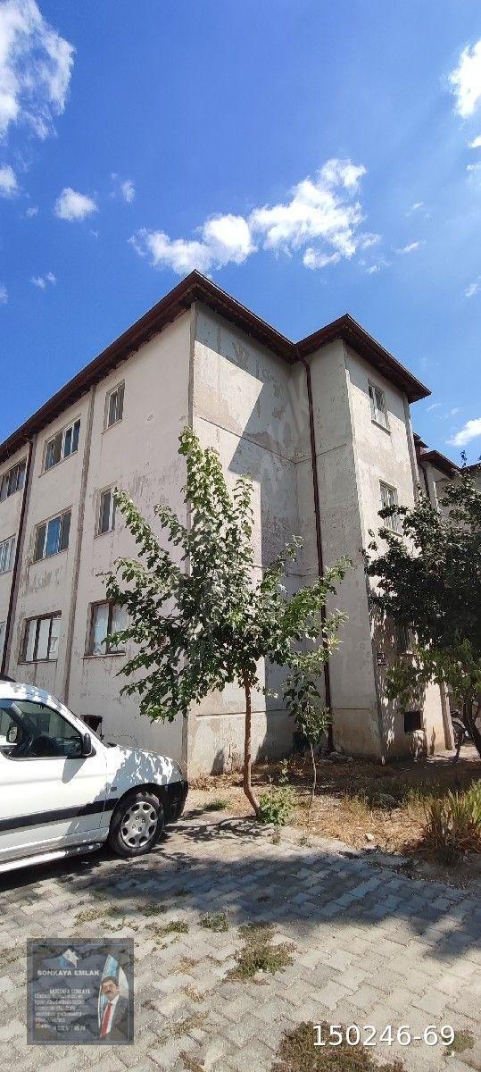 ISPARTA SENİRKENT 1.KAT 2+1 DAİRE EŞYALI DOĞALGAZLI