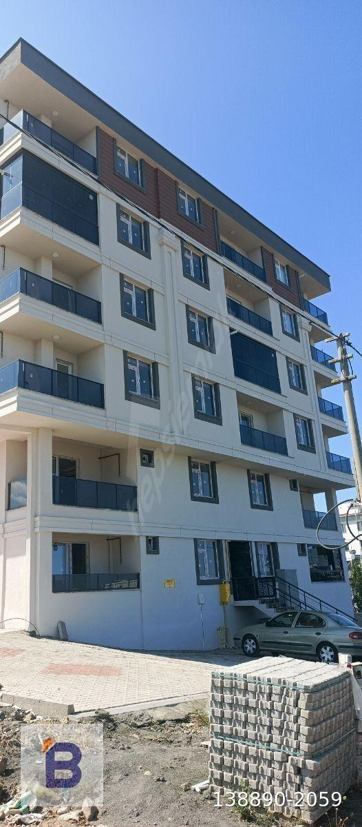 BULUT EMLAK TAN İSKANLI SATILIK 1+1 DAİRE İLK GELEN ALIR!!