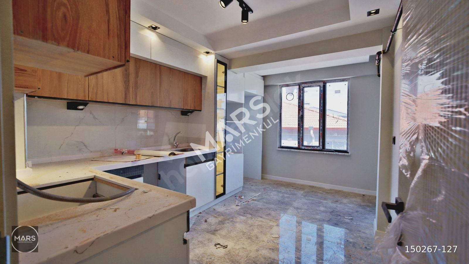 MARS'tan SPORKENT'te ARAKAT GÜNEY CEPHE SIFIR 3+1 KİRALIK DAİRE