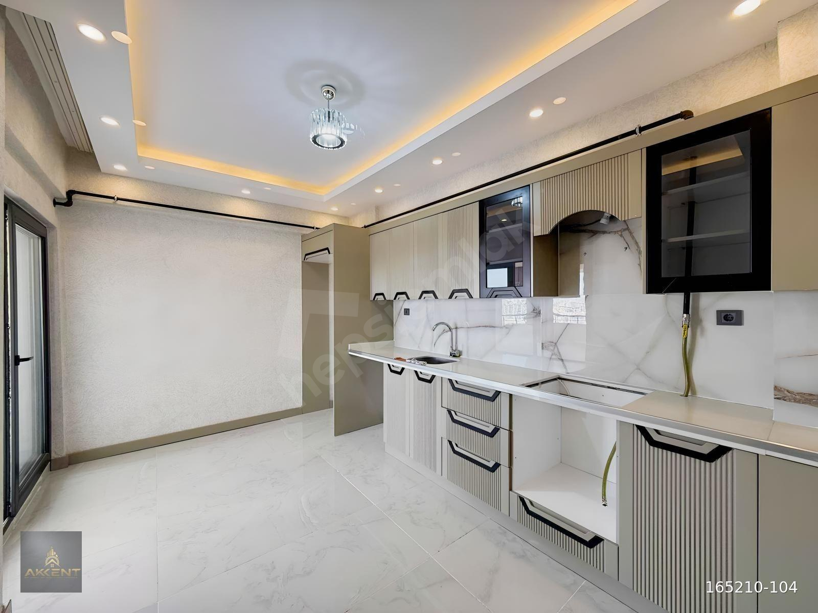 AKKENT EMLAK GYO'DAN VADİ CEPHELİ 2.5+1 KİRALIK FIRSAT DAİRE