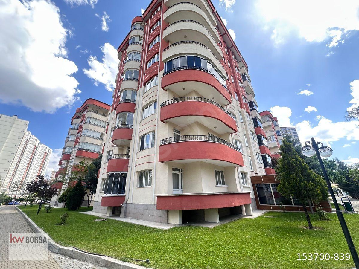 Batıkent Grup Dayanışma Sitesi'nde 3+1 Bakımlı Daire!