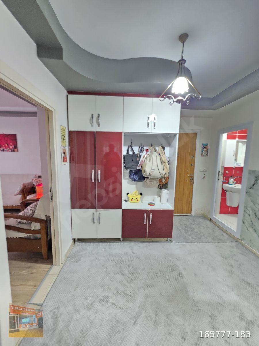 12 YAŞINDA 2+1 FULL DELUX YAPILI BAHÇELİ YÜKSEK ZEMİN