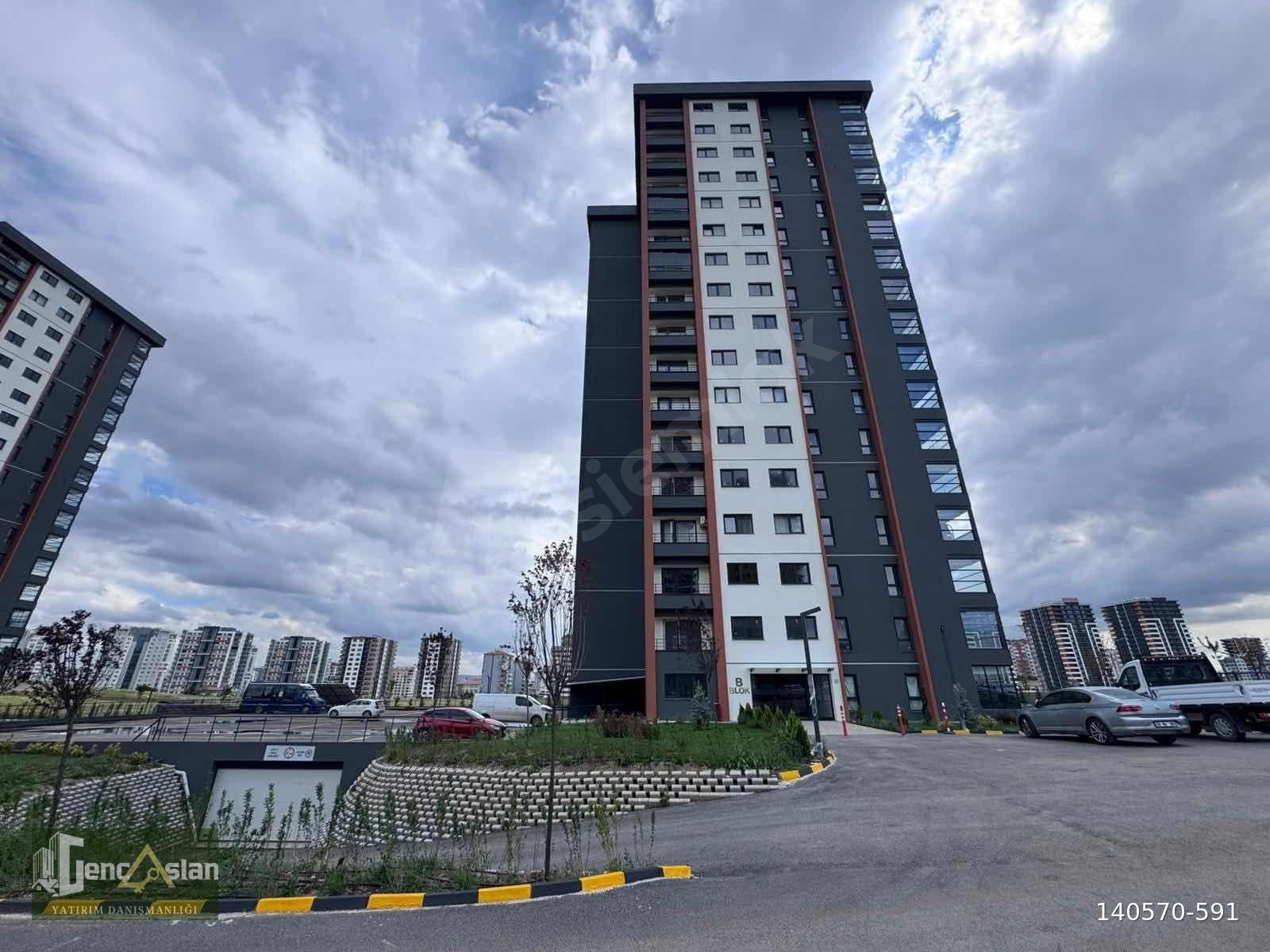 ▄GENÇASLAN▄ÇAKIRLAR'DA 4+1 İSKANLI GİYOTİN CAM BALKONLU SATILIK