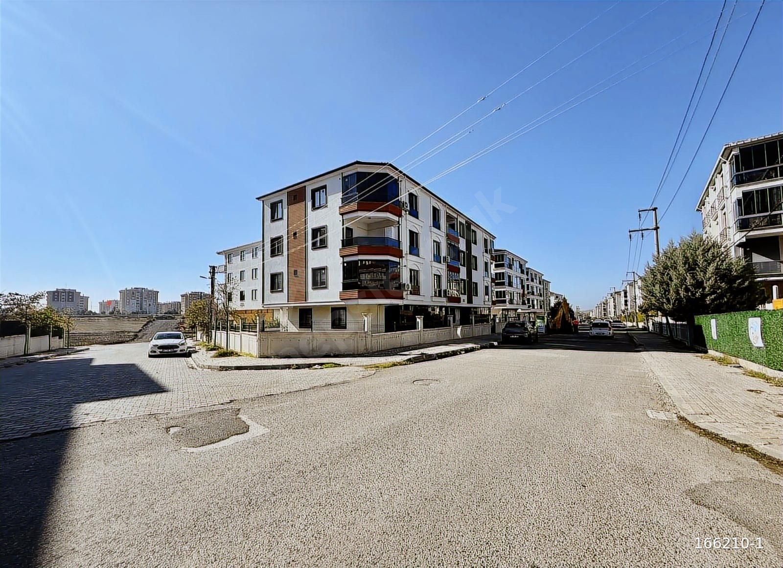 LÜLEBURGAZ 8 KASIM MH. 3+1 115 M² K.OTOPARKLI SATILIK DAİRE