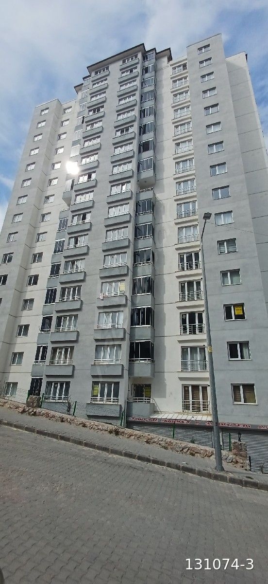 KARLIKAYA EMLAK TAN 1+1 KİRALIK DAİRE