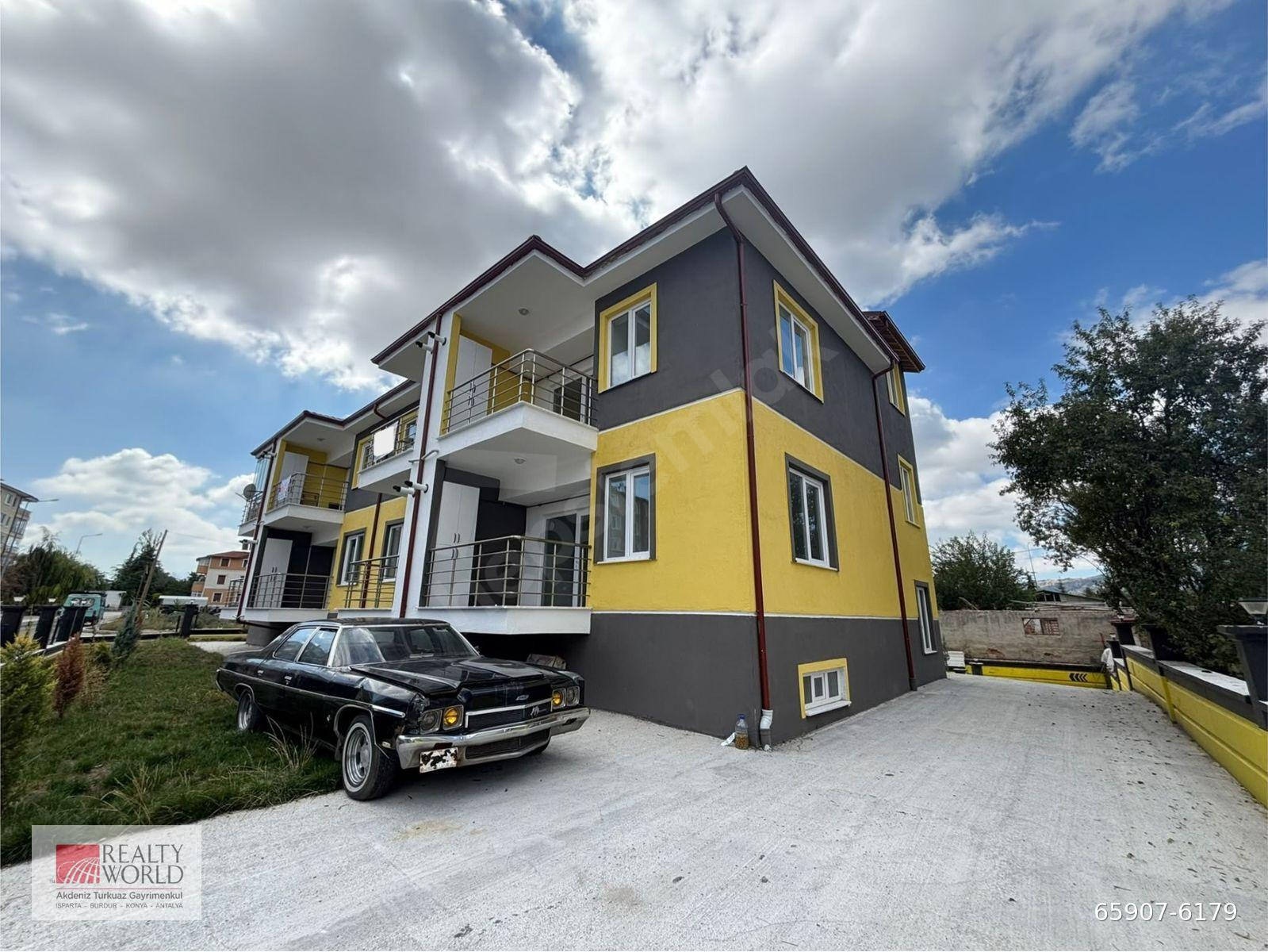 ÇÜNÜR MAHALLESİNDE OTOGARA YAKIN 1+1 EŞYALI SATILIK APART