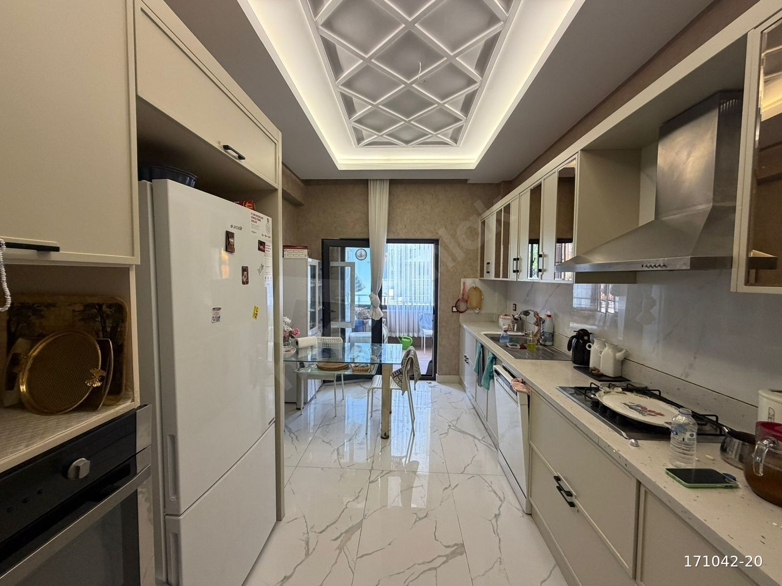 FISTIKLIK'TA MASRAFSIZ MÜKEMMEL KONUMDA 2+1 GİRİŞ