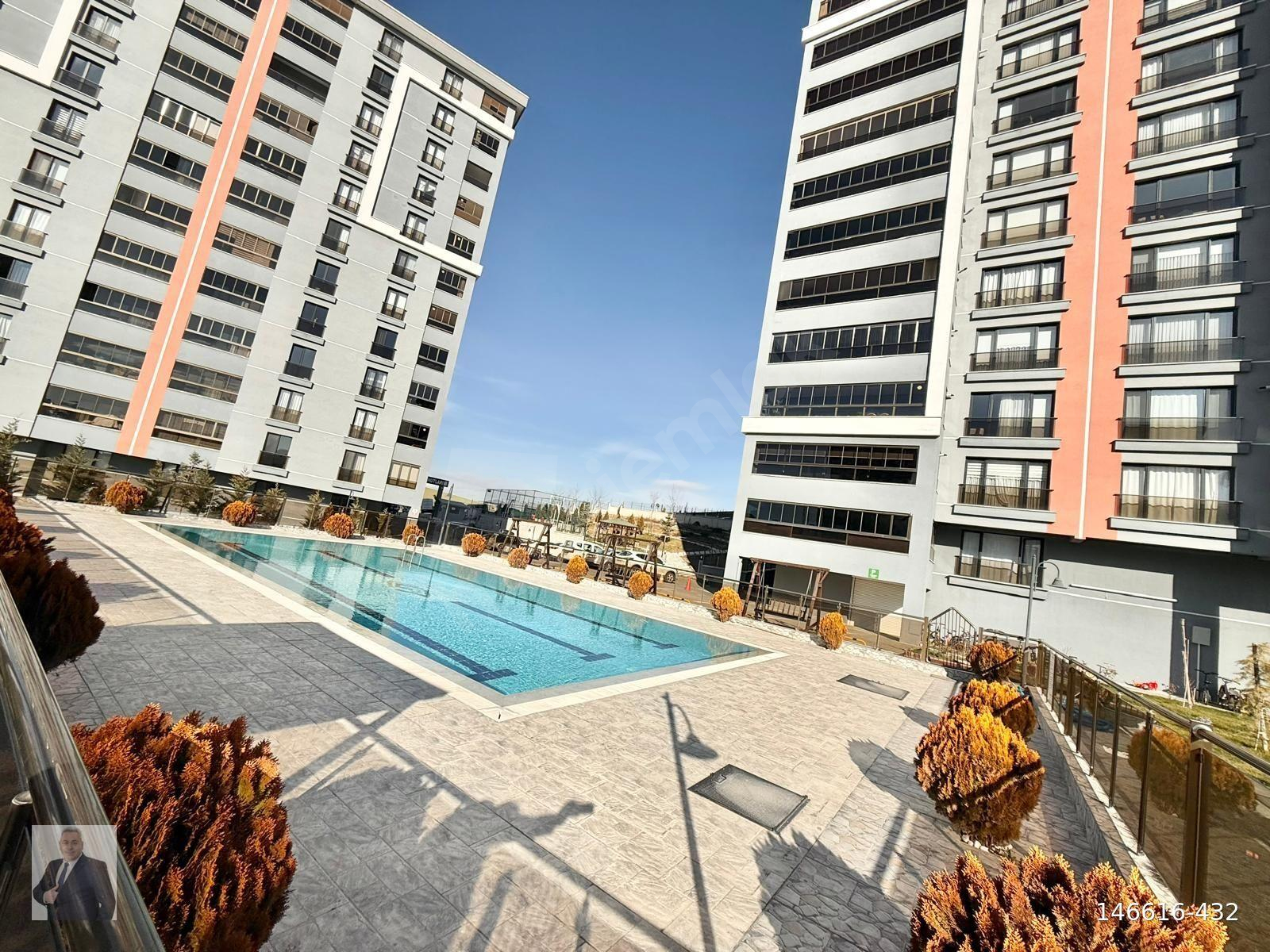 İKEA AVM YAKINI 7/24GÜVENLİK ARA KAT KREDİYE UYGUN 3.5+1 SATILIK