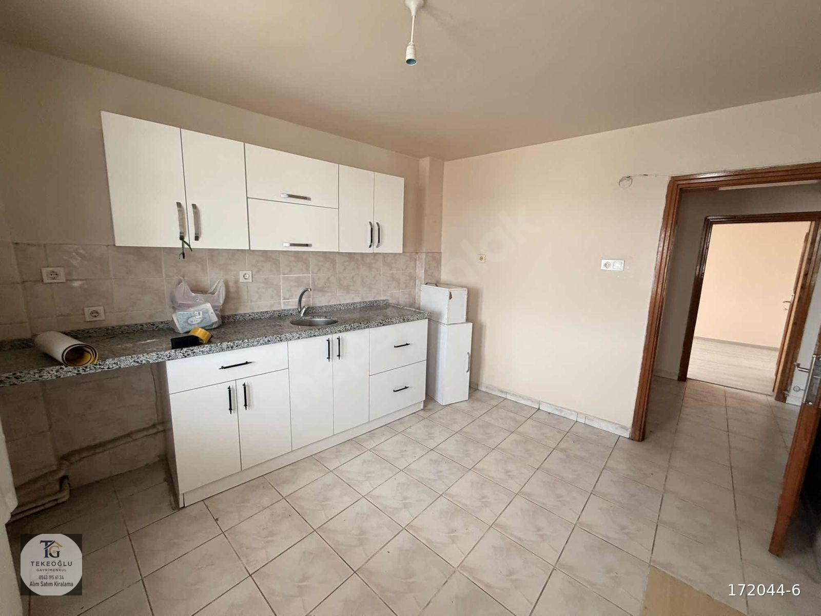 TEKEOĞLU'DAN ARNAVUTKÖY MERKEZDE KİRALIK DAİRE 2+1-100 m2