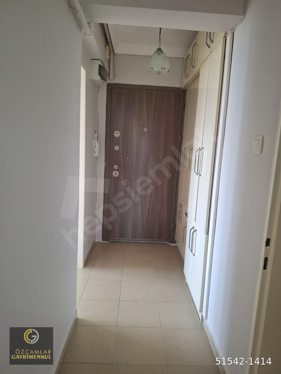 BORNOVA EVKA4 MERKEZDE KİRALIK LÜX DAİRE