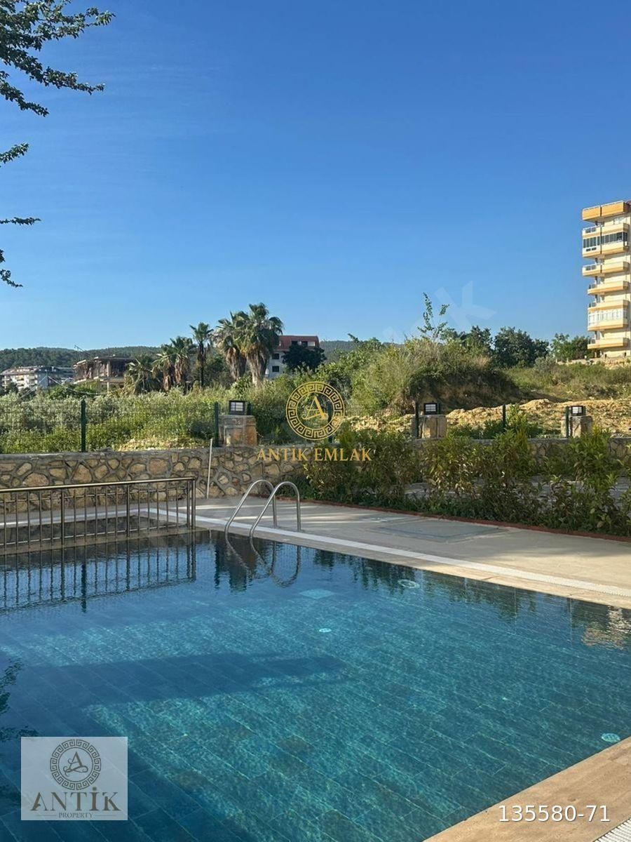 Alanya Avsallar Satılık 1+1 Daire Havuzlu, Asansörlü, Merkezi